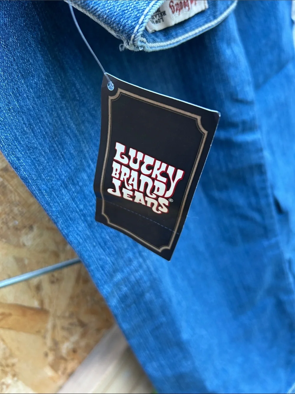 Lucky Brand Men's Relaxed Fit Jeans in Medium Blue Denim